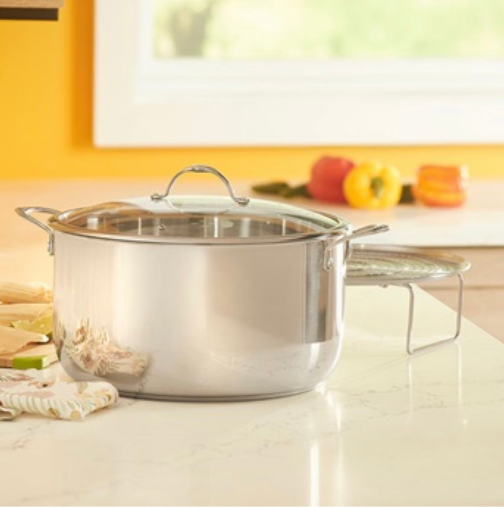 15-Qt. Stockpot with Steaming Rack